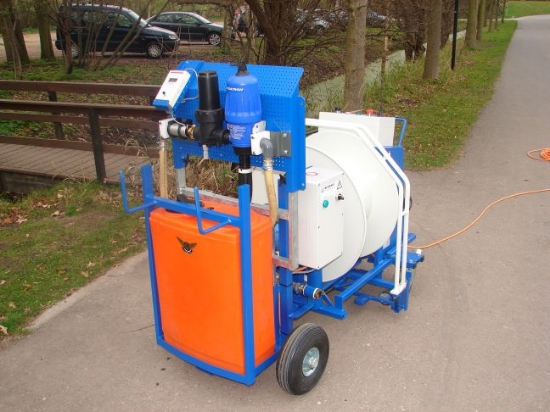 Afbeeldingen van WCR slanghaspel 335mm Ø1" (Dosatron D3RE2+BP & EC Meter)(Opvoerpomp)