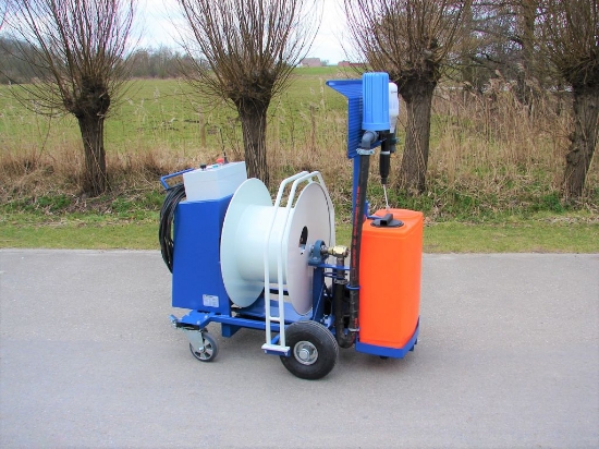 Afbeeldingen van WCR Slanghaspel 335mm Ø1" (Dosatron D3RE3000+BP)