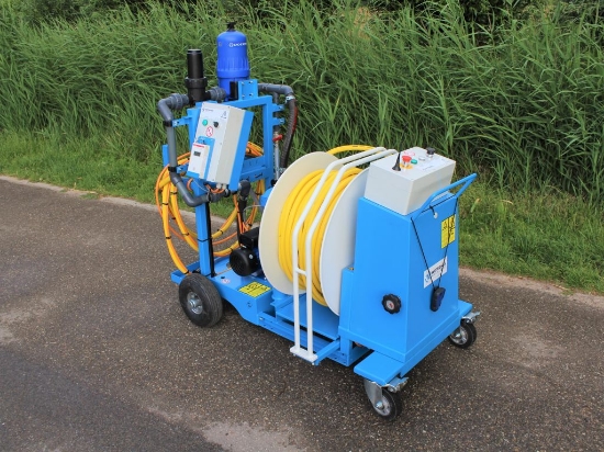 Afbeeldingen van WCR Slanghaspel 335mm Ø3/4" (Dosatron D8RE2+BP & EC Meter)(Opvoerpomp)