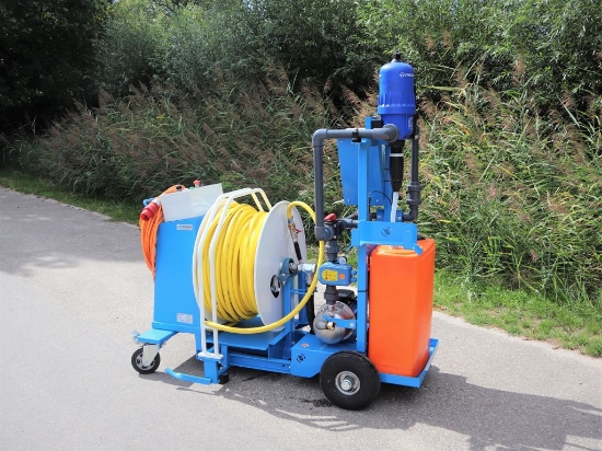 Afbeeldingen van WCR Slanghaspel 335mm Ø3/4" (Dosatron D8RE2+BP & EC Meter)(Opvoerpomp)