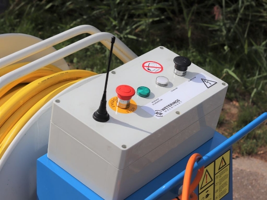 Afbeeldingen van WCR Slanghaspel 335mm Ø3/4" (Dosatron D8RE2+BP & EC Meter)(Opvoerpomp)