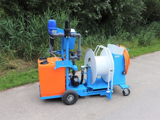 Afbeeldingen van WCR Slanghaspel 335mm Ø1" (Dubbele Dosatron D3RE2+BP)(Opvoerpomp type 1)