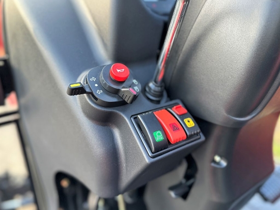 Afbeeldingen van Knegt 304G2 Tractor