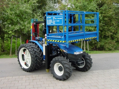 Afbeeldingen van New Holland TN75D Triplo Bouwtractor