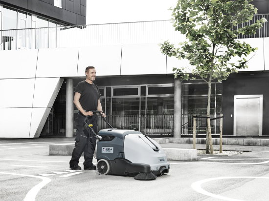 Afbeeldingen van Nilfisk SW900B Veegmachine