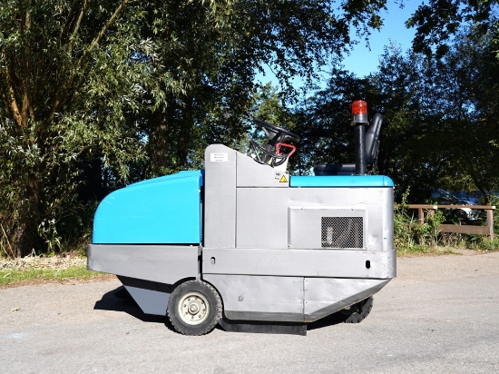 Afbeeldingen van Isal PB115E veegmachine s/n 12296