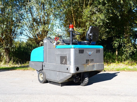 Afbeeldingen van Isal PB115E veegmachine s/n 12296