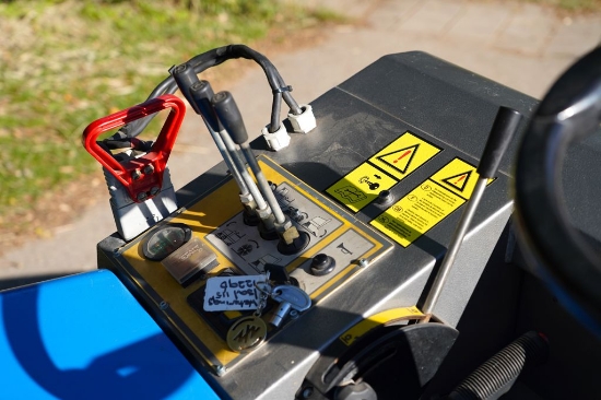 Afbeeldingen van Isal PB115E veegmachine s/n 12296