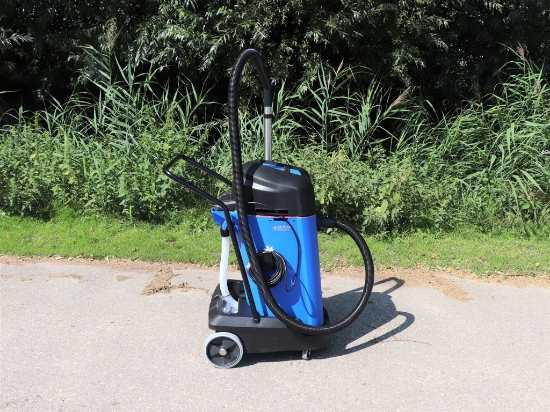 Afbeeldingen van Nilfisk Stof/Waterzuiger Maxxi 75-2WD