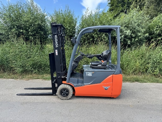 Afbeeldingen van Toyota heftruck 8FBE16T (3 wiel) s/n 12904