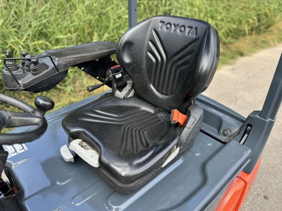 Afbeeldingen van Toyota heftruck 8FBE16T (3 wiel) s/n 12904