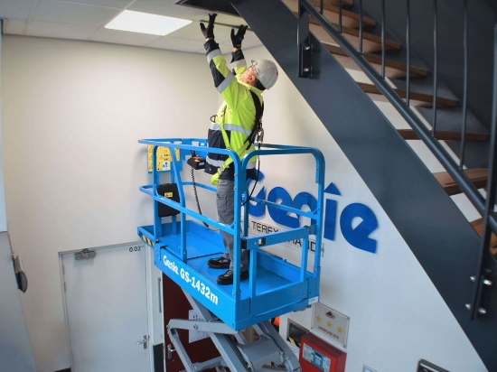 Picture of Genie GS-1432M E-Drive Aerial Work Platform