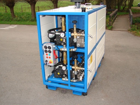 Afbeeldingen van Dubbele Pratissoli KF40 Plunjer Pompset 140l/min~80bar (Kubota- V3600)