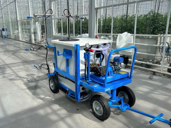 Afbeeldingen van Spuitwagen 600K - Plunjerpomp GM50150L 60l/min~20bar - desinfectieboom