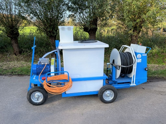 Afbeeldingen van Spuitwagen 600K - Plunjerpomp GM50 40l/min~50bar - WCR Draaibaar