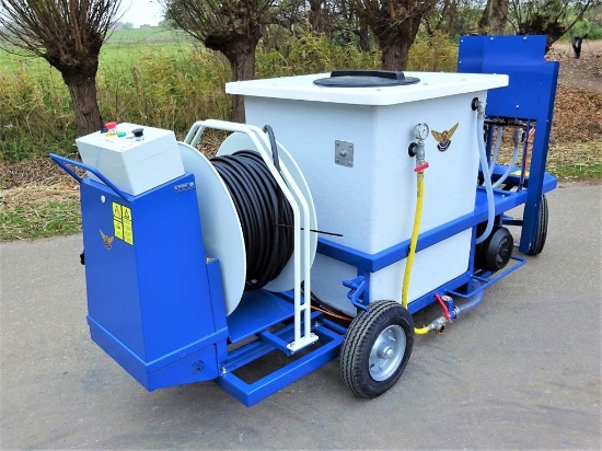 Afbeeldingen van Spuitwagen 600K - Hydracell Pomp G10  30l/min~70bar - WCR