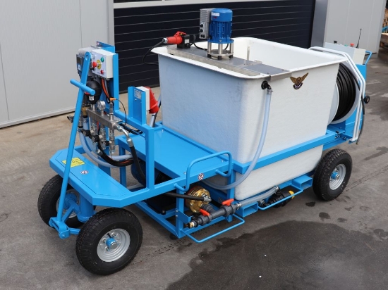 Afbeeldingen van Spuitwagen 1000K - Hydracell Pomp G10 30l/min~70bar - WCR (Draaibaar)