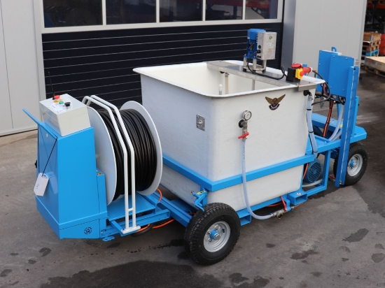 Afbeeldingen van Spuitwagen 1000K - Hydracell Pomp G10 30l/min~70bar - WCR (Draaibaar)