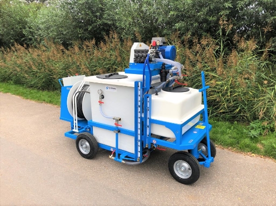 Afbeeldingen van Spuitwagen 600K+200T - Plunjerpomp P63 42l/min~50bar - WCR