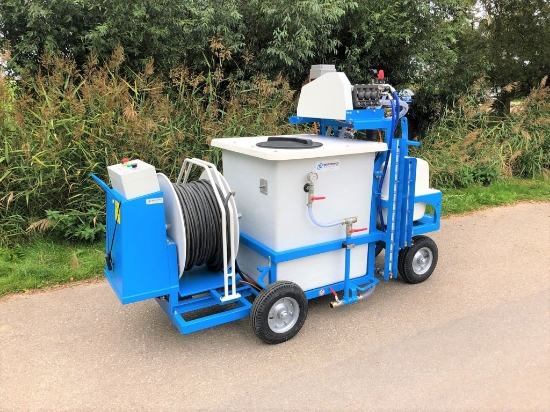 Afbeeldingen van Spuitwagen 600K+200T - Plunjerpomp P63 42l/min~50bar - WCR