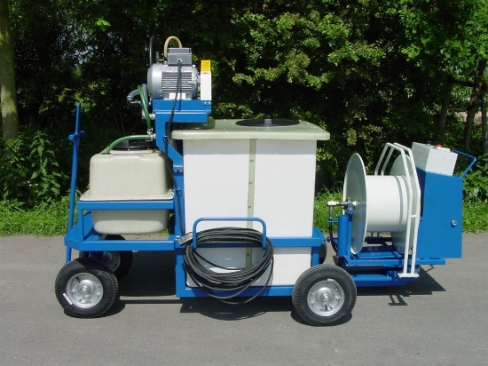 Afbeeldingen van Spuitwagen 600K-200T - Plunjerpomp P63 42l/min~50bar - WCR