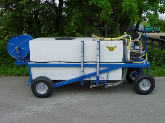 Afbeeldingen van Spuitwagen 800L-300L HDPE - Plunjerpomp P63 42l/min~50bar - Handhaspel 450mm