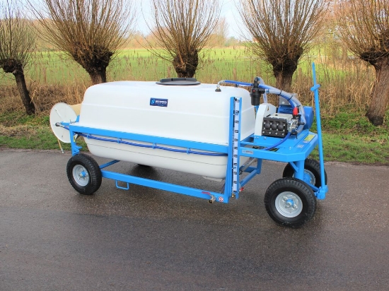 Afbeeldingen van Spuitwagen 1000T - Plunjerpomp P63 42l/min~50bar - Handhaspel 450mm