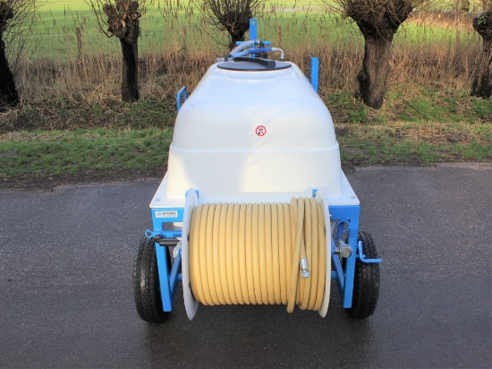 Afbeeldingen van Spuitwagen 1000T - Plunjerpomp P63 42l/min~50bar - Handhaspel 450mm