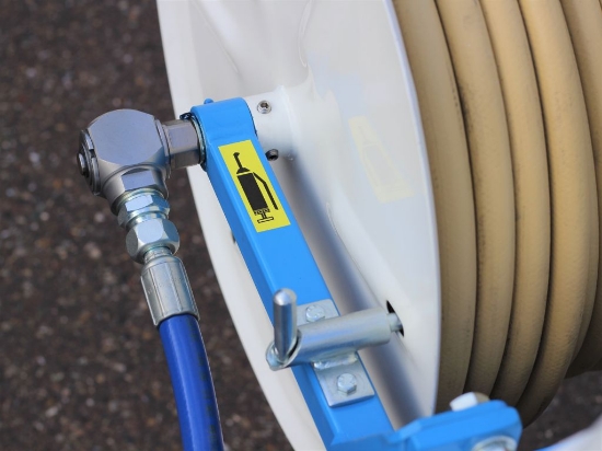 Afbeeldingen van Spuitwagen 1000T - Plunjerpomp P63 42l/min~50bar - Handhaspel 450mm