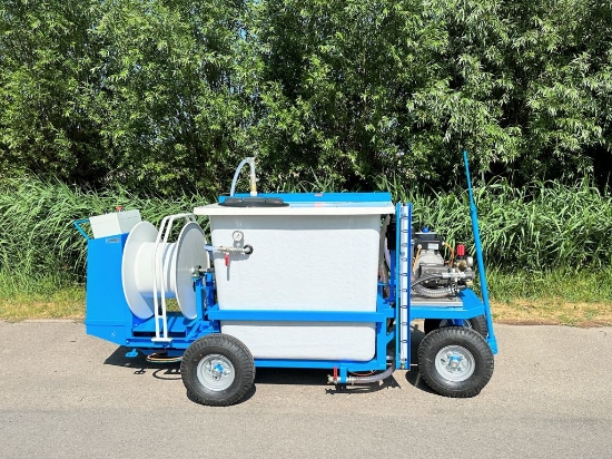 Afbeeldingen van Spuitwagen 1000K - Plunjerpomp GM63 63l/min~60bar - WCR (Draaibaar)