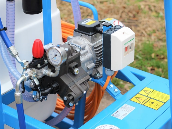 Picture of Spray Cart 300T - Plunger Pomp PM33 19l/min~50bar - Hand Reel 450mm (Swivable)