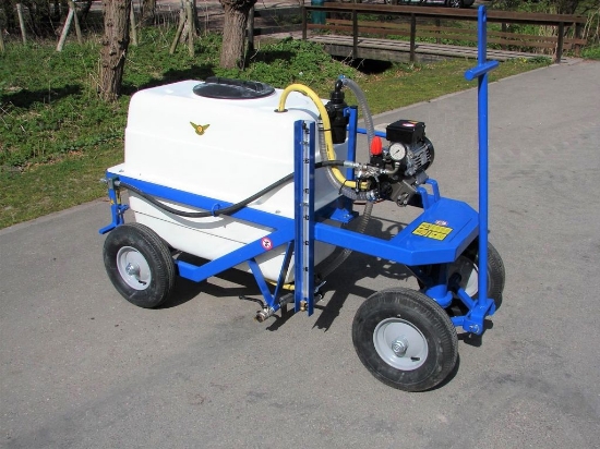 Afbeeldingen van Spuitwagen 300T - Plunjerpomp PM33 19l/min~50bar