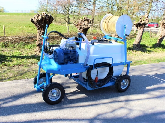 Picture of Spray Cart 400T - Plunger Pump P93 70l/min~50bar - Hand Reel 450mm