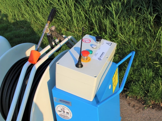 Afbeeldingen van Spuitwagen 400T - Plunjerpomp P63 42l/min~50bar - WCR (Draaibaar)