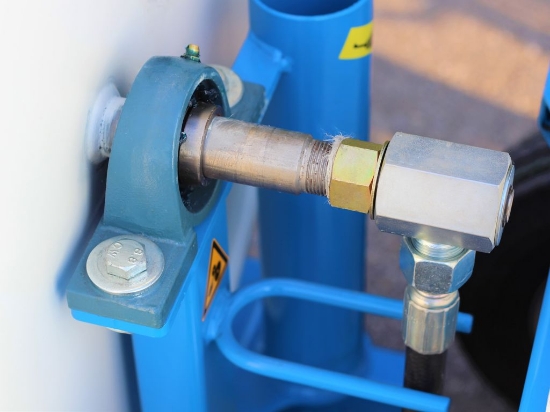 Afbeeldingen van Spuitwagen 400T - Plunjerpomp P63 42l/min~50bar - WCR (Draaibaar)