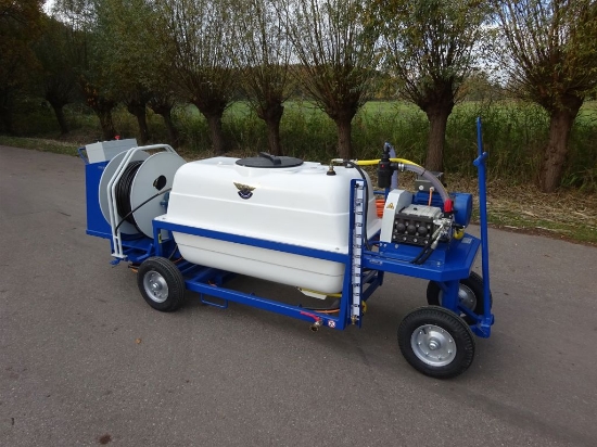 Picture of Spray Cart 600T - Plunger Pump P63 42l/min~50bar - WCR Swivable