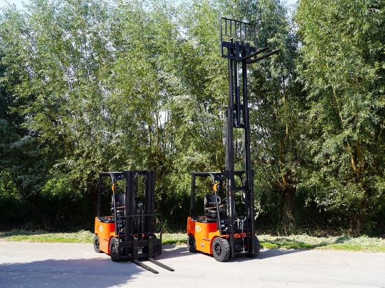 Afbeeldingen van EP EFL181 elektrische heftruck 1.8t