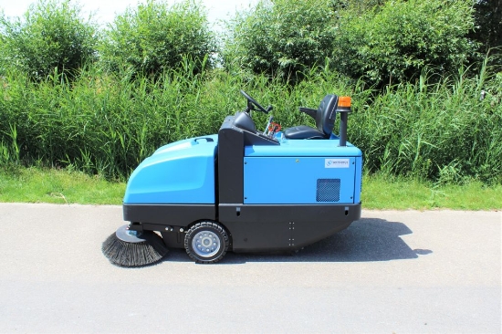 Afbeeldingen van Isal PB120 Veegmachine