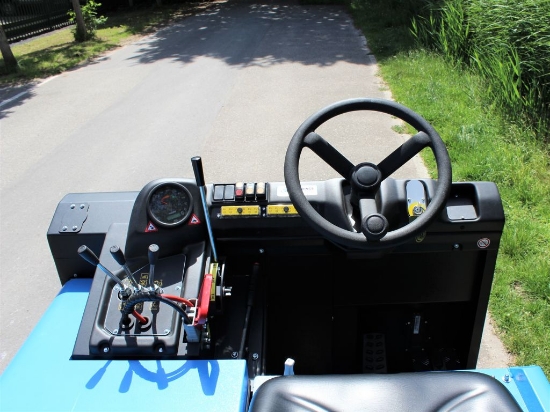 Afbeeldingen van Isal PB120 Veegmachine