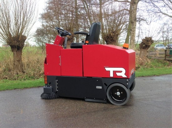 Afbeeldingen van Factory Cat TR Veegmachine