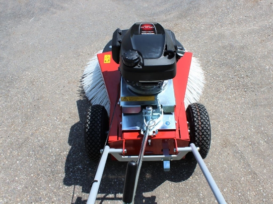 Afbeeldingen van Limpar Radiaal Veegmachine (Benzine Motor)